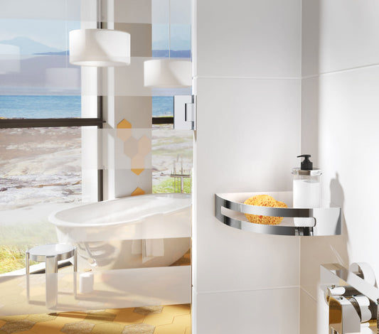 Corner shower basket with insert