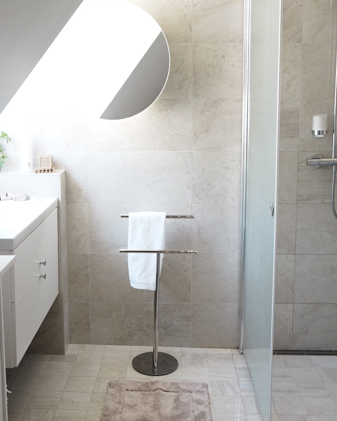 Towel rails and hooks