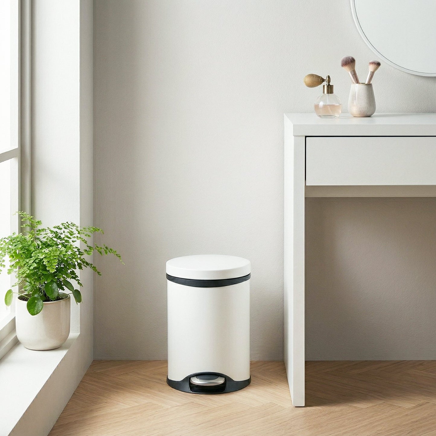 Pedal bin
