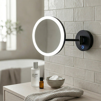 Vägghängd sminkspegel med LED-belysning